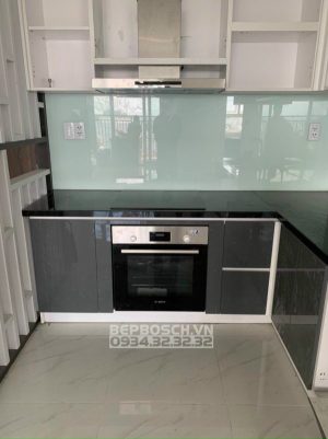 4.LO NUONG AM TU BOSCH HBF113BR0A SERIE 2 66L MAT INOX LÒ NƯỚNG ÂM TỦ BOSCH HBF113BR0A SERIE 2 66L MẶT INOX