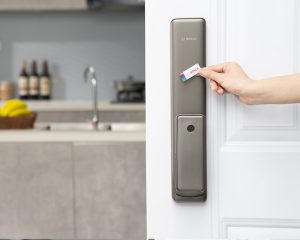 bosch FU780 4 KHÓA CỬA VÂN TAY BOSCH FU750 EU MÀU ĐEN
