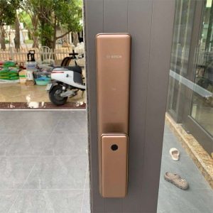 khoa cua thong minh bosch fu 750k thuc te Khóa cửa vân tay BOSCH FU 750K