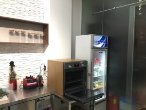 z3186836594193 0348c0b0e0e865886a57cfae76a7666e 1 Lò nướng âm tủ BOSCH HMH.HBF113BR0A|Serie 2